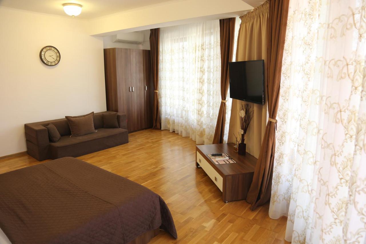 Anamaria Apartments Mamaia Nord ナボダリ エクステリア 写真