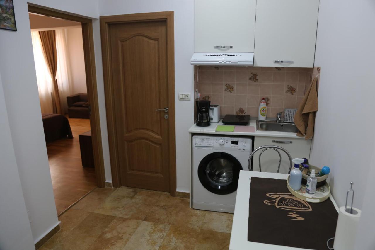 Anamaria Apartments Mamaia Nord ナボダリ エクステリア 写真