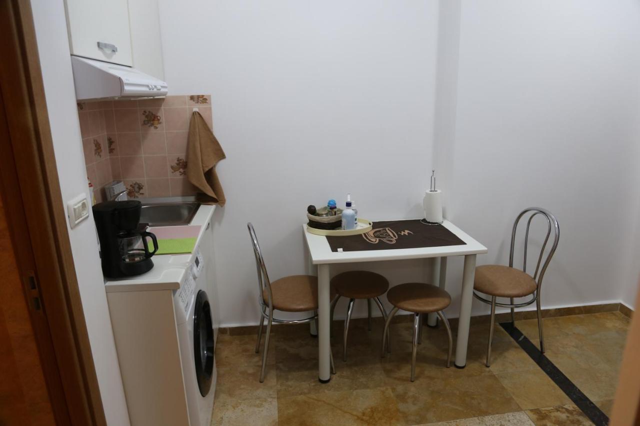 Anamaria Apartments Mamaia Nord ナボダリ エクステリア 写真