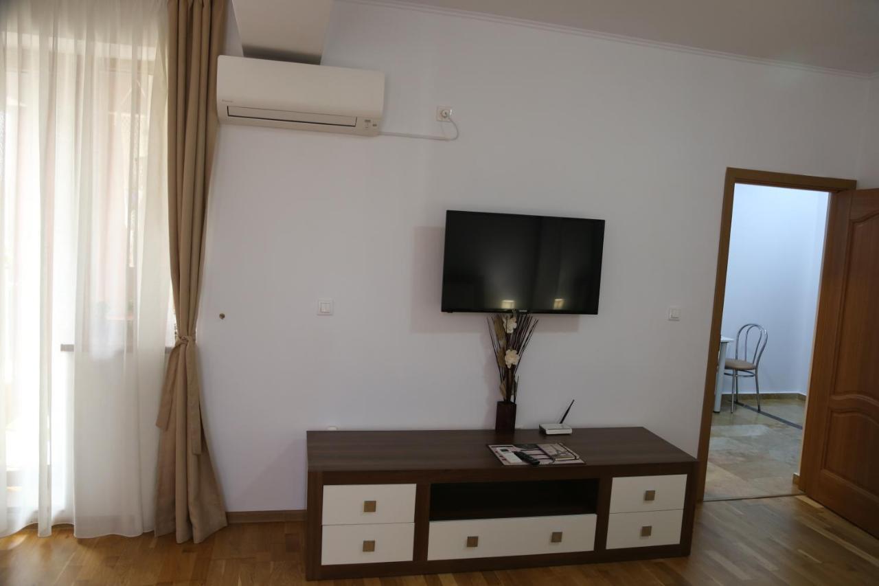 Anamaria Apartments Mamaia Nord ナボダリ エクステリア 写真