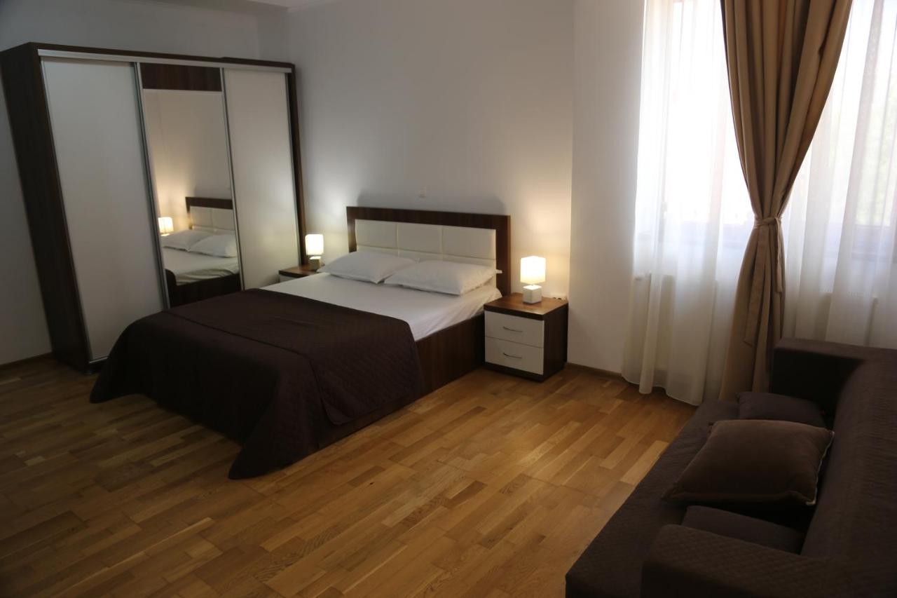 Anamaria Apartments Mamaia Nord ナボダリ エクステリア 写真