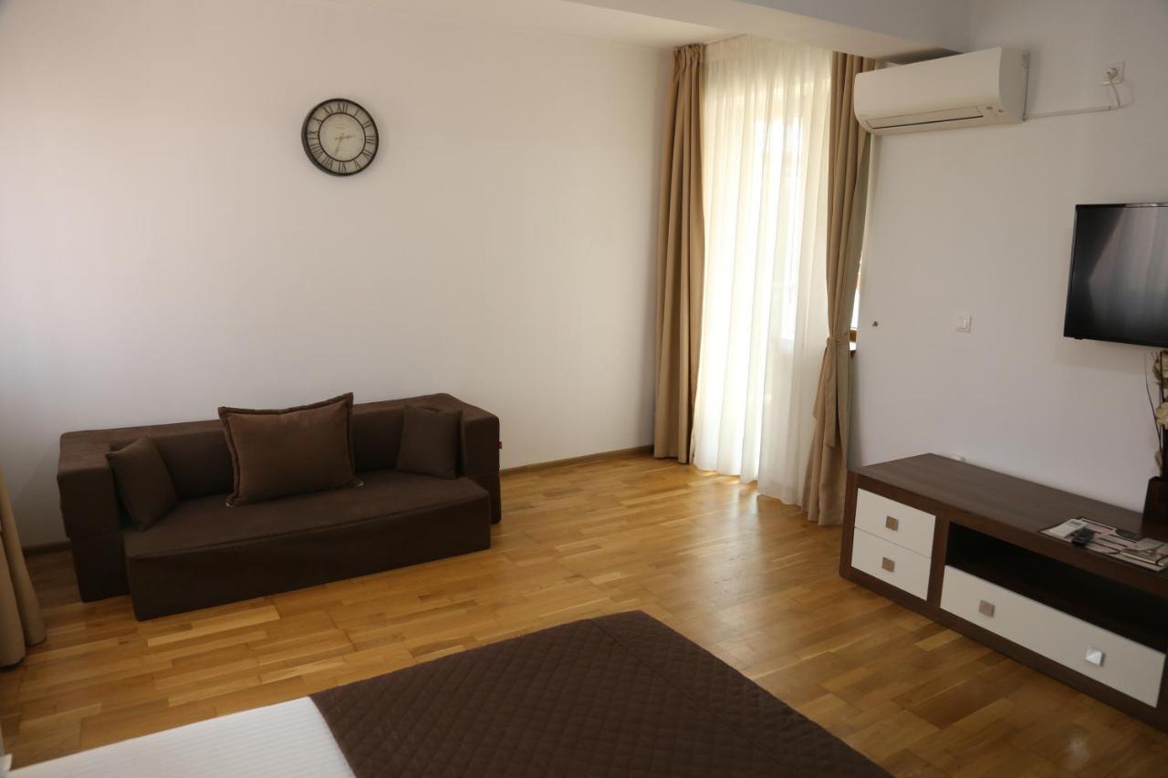 Anamaria Apartments Mamaia Nord ナボダリ エクステリア 写真