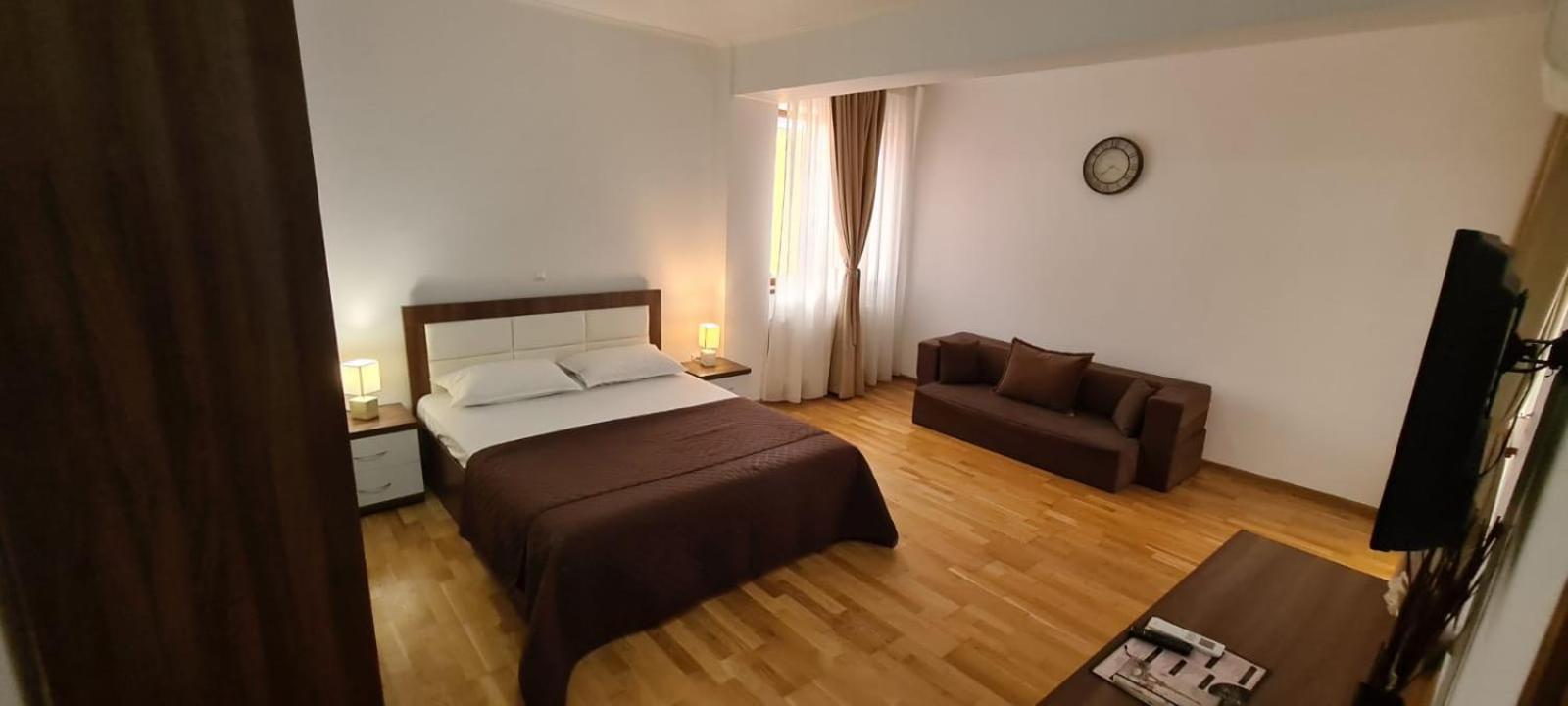 Anamaria Apartments Mamaia Nord ナボダリ エクステリア 写真