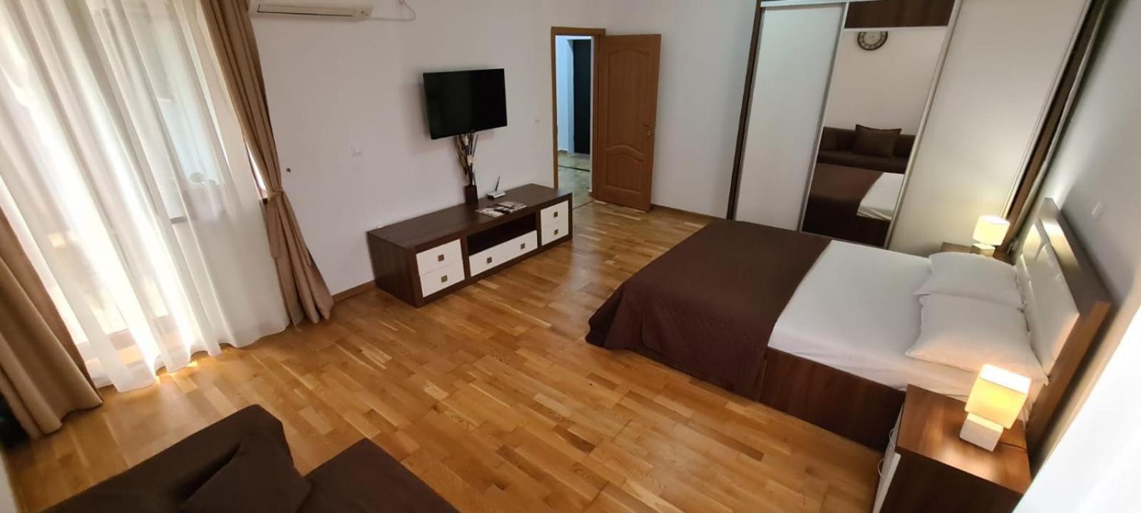 Anamaria Apartments Mamaia Nord ナボダリ エクステリア 写真